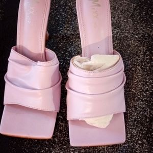 Lavender Heels